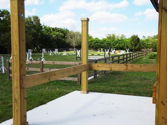 PALM BEACH LITTLE RANCHES - Residential Lease