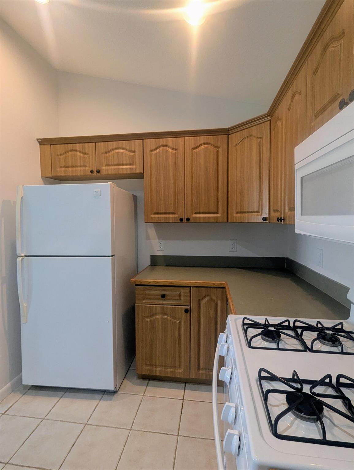 PALM BEACH LITTLE RANCHES - Residential Lease