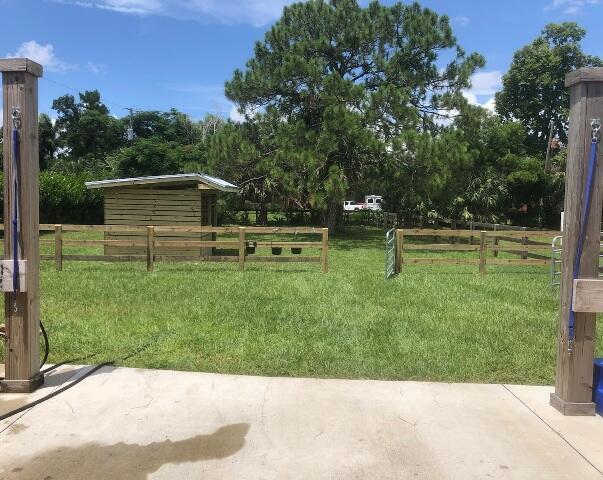 PALM BEACH LITTLE RANCHES - Residential Lease