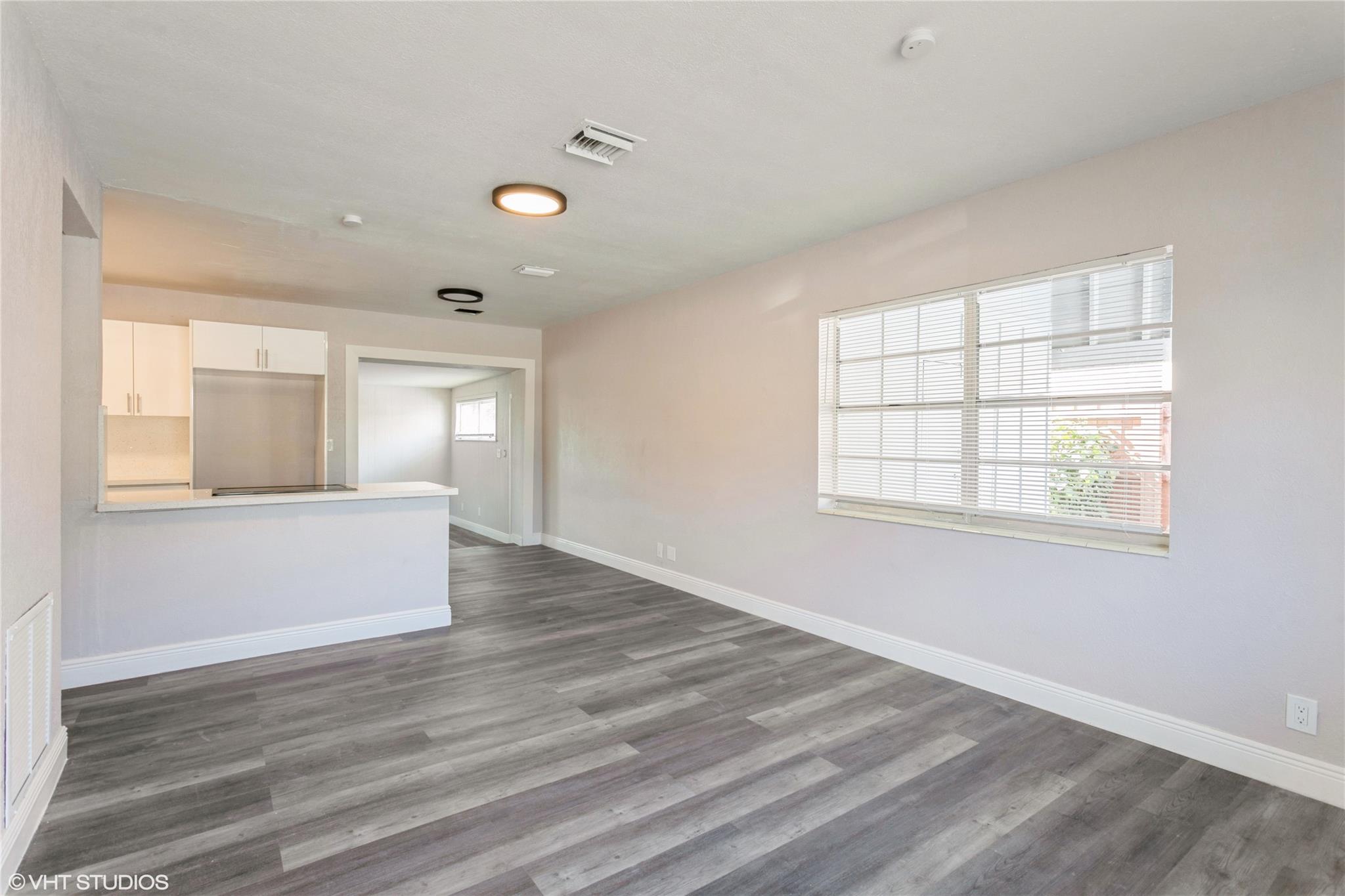 830 45th Street, West Palm Beach, FL, 33407/$325,000 3 830 45th Street