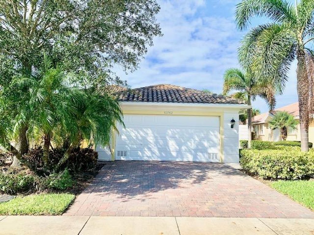 Photo of 10762 SW Elsinore Drive, Port Saint Lucie, FL 34987 (MLS # R11053764)