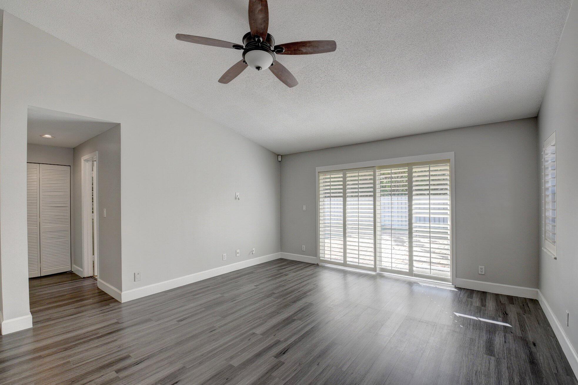 WOODLANDS SEC 2 - Residential