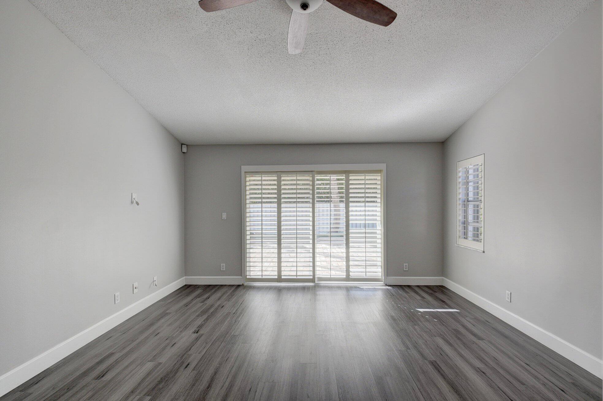 WOODLANDS SEC 2 - Residential