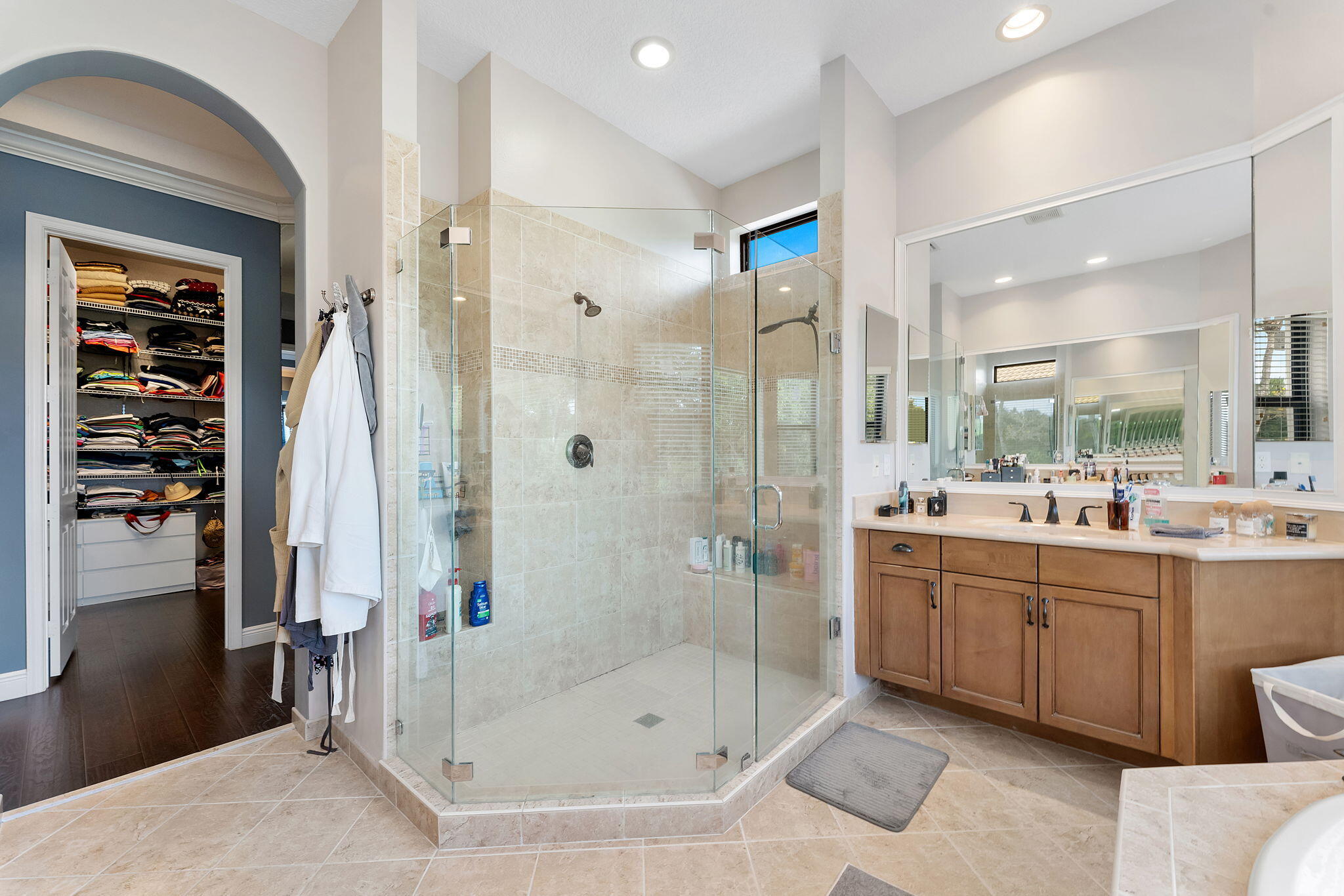 OLYMPIA 2 - Residential