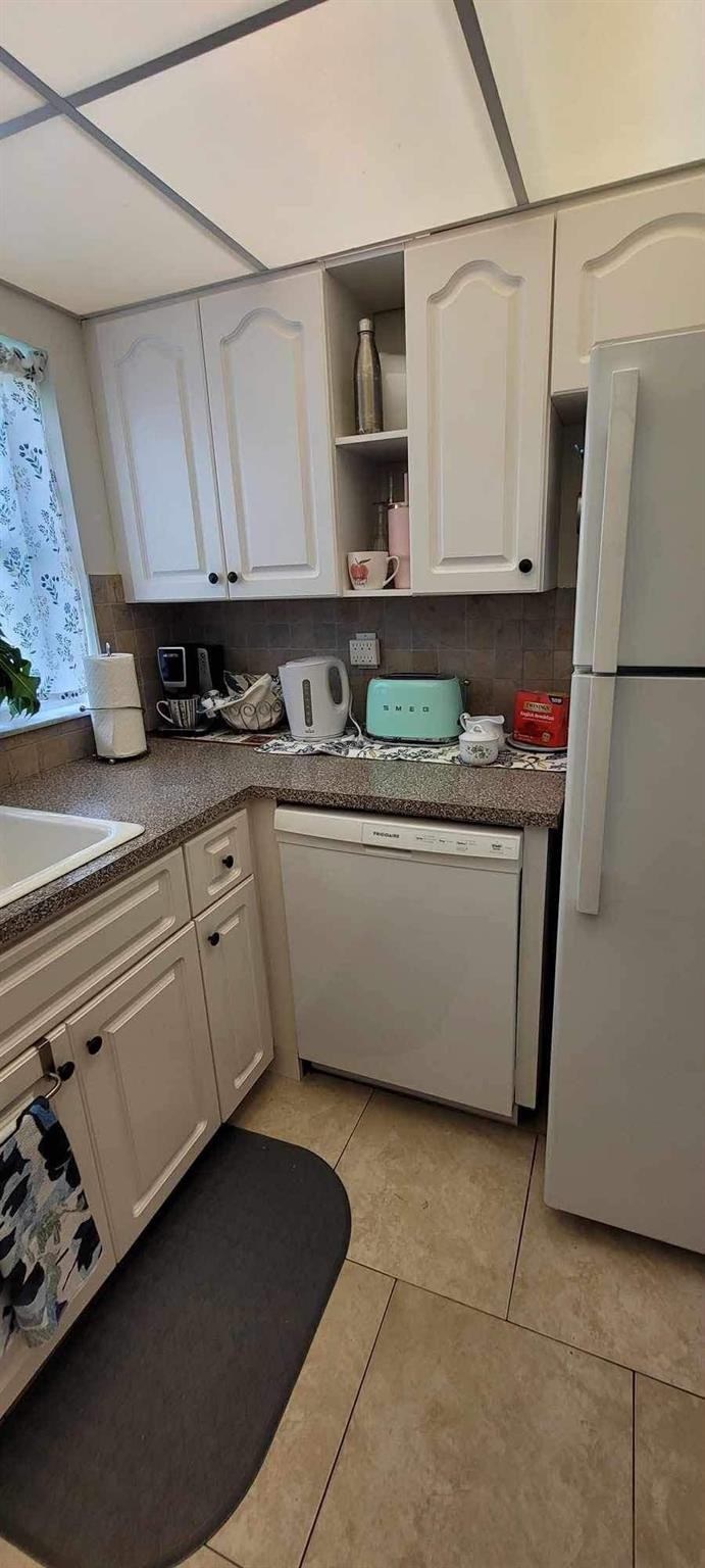 Sunrise Lakes - Residential