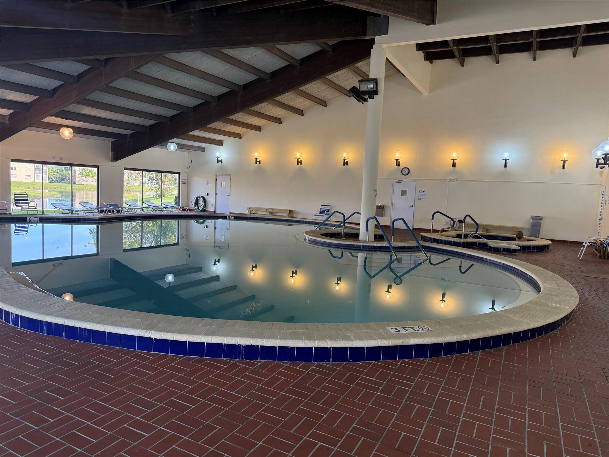 Sunrise Lakes - Residential