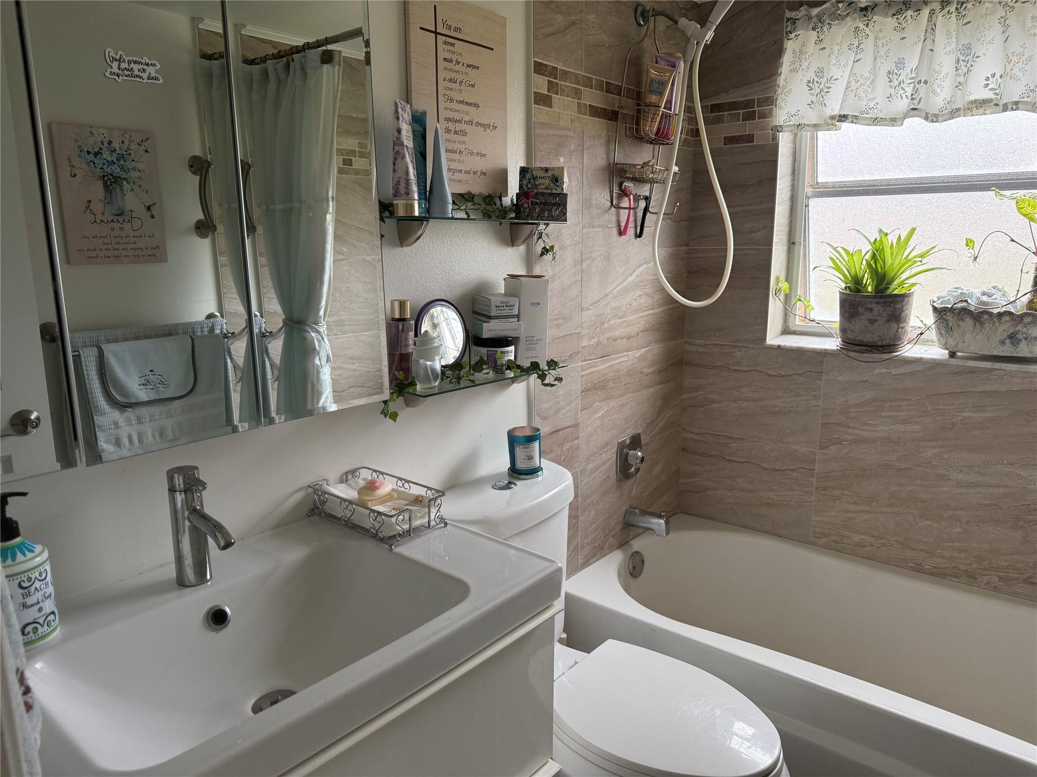 Sunrise Lakes - Residential