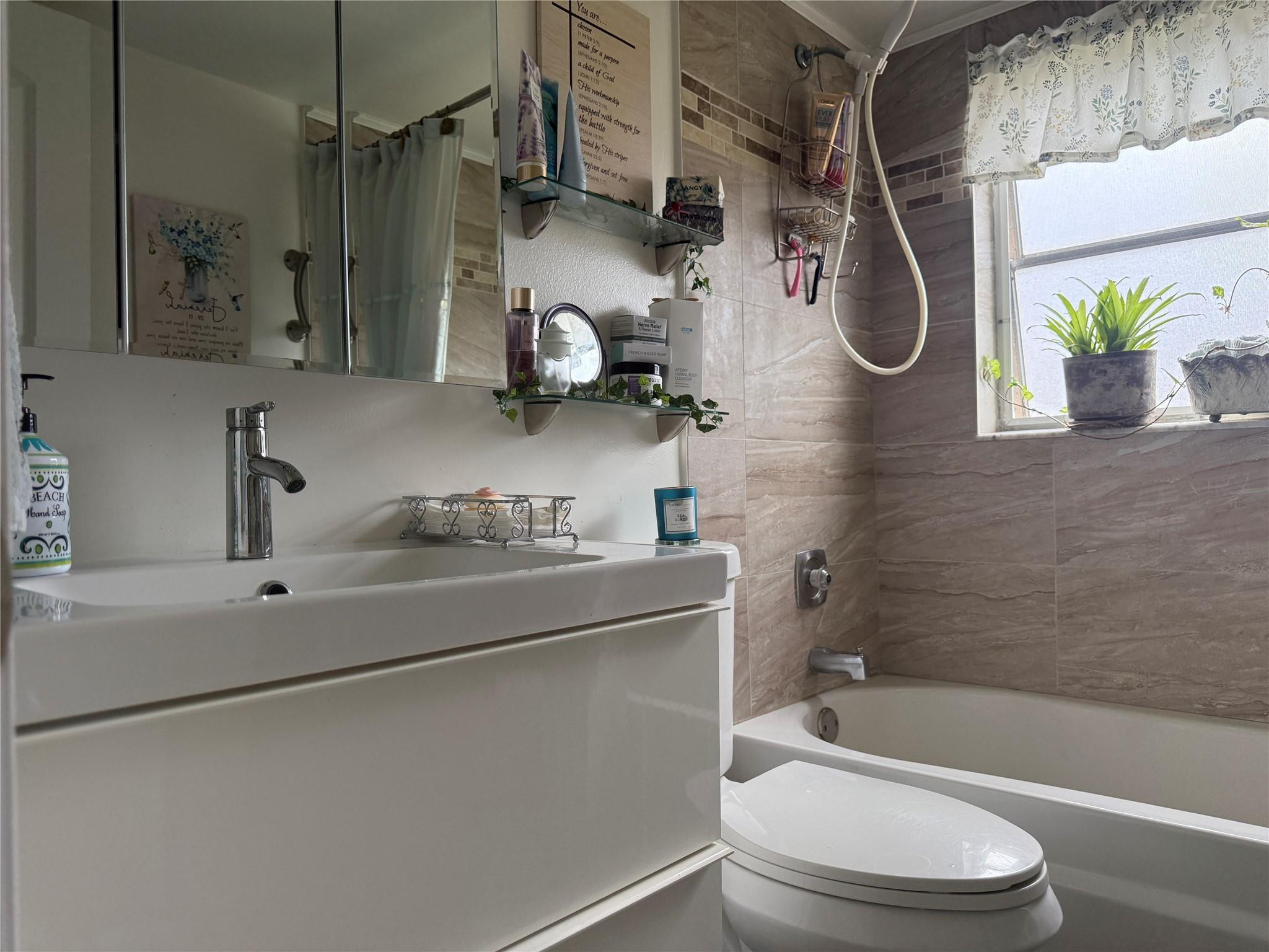 Sunrise Lakes - Residential