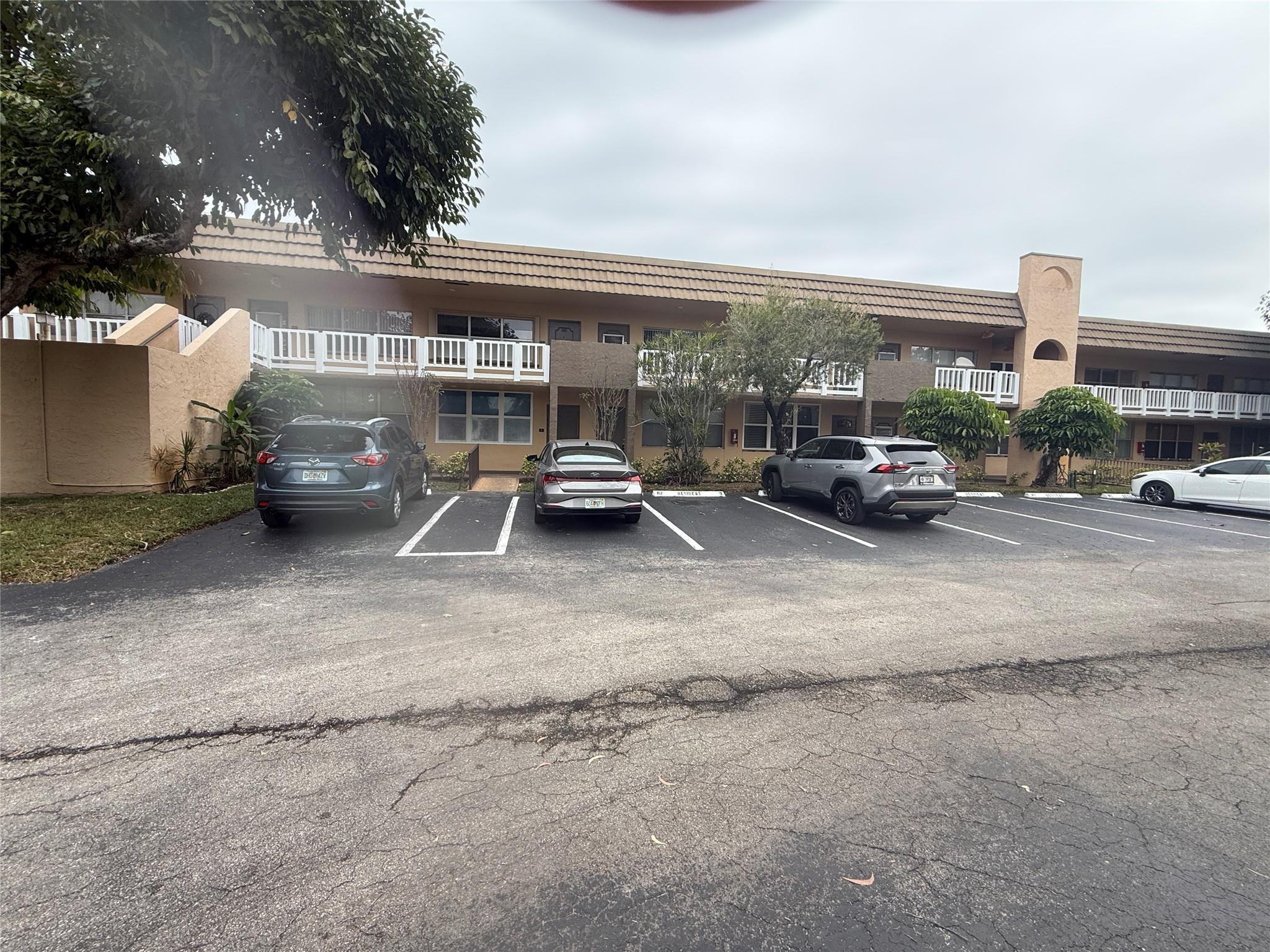 Sunrise Lakes - Residential