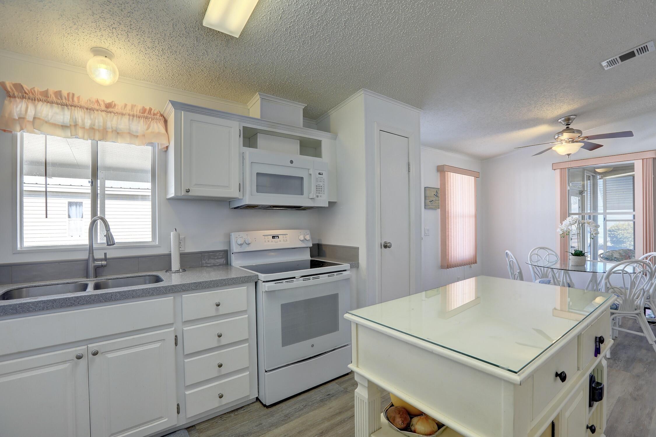 SNUG HARBOR LAKES CONDO - Residential