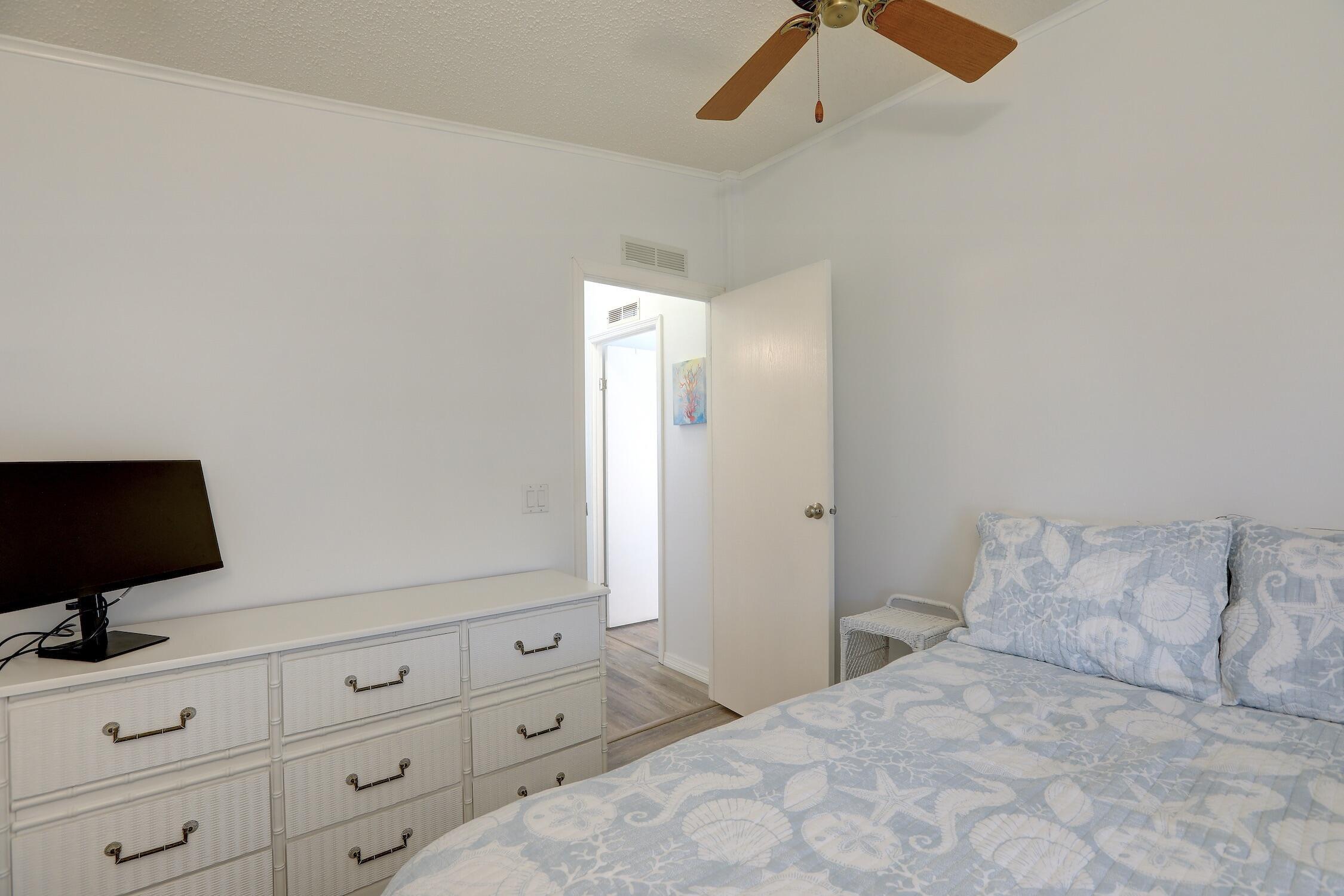 SNUG HARBOR LAKES CONDO - Residential