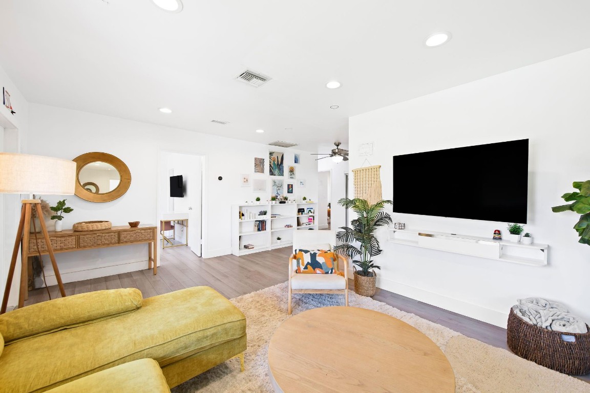 WOODED HILLS ESTATES - Residential