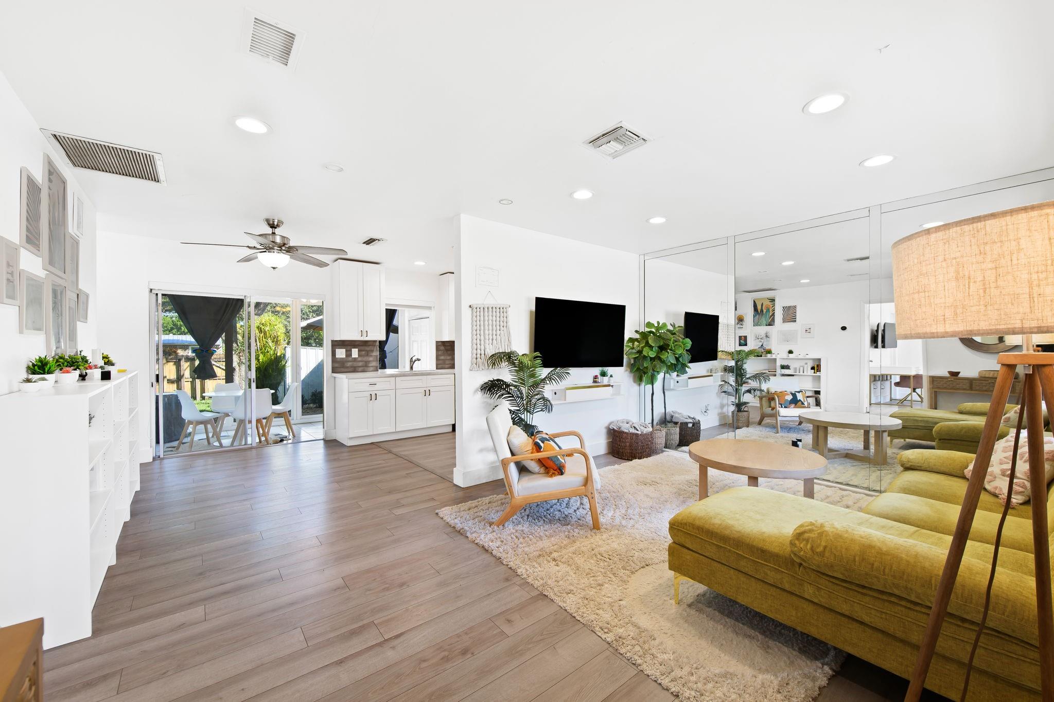 View photos, virtual tours, details... 824 N Golf Drive