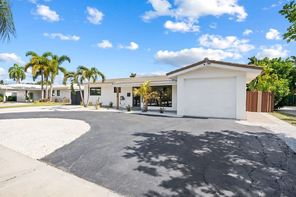 Photo of 2172 NE 62nd St, Fort Lauderdale, FL 33308 (MLS # F10522995)