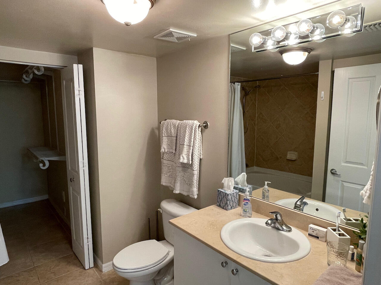 PRADO CONDO - Residential Lease