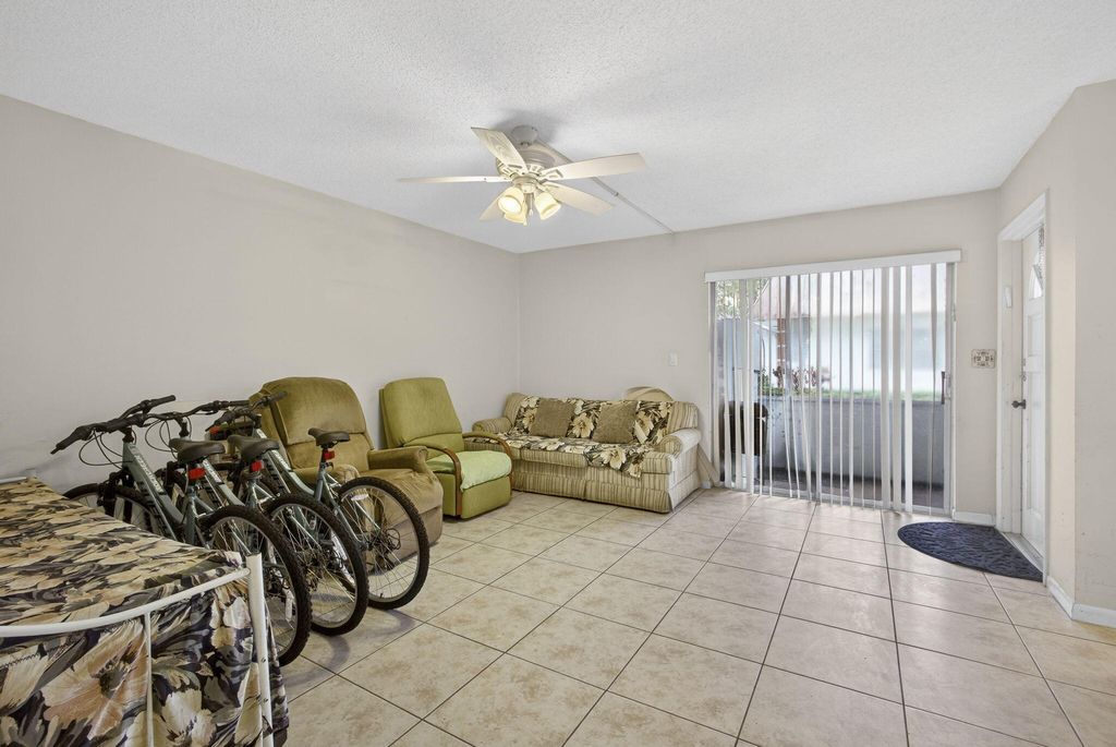 Photo of 72 Plymouth I, West Palm Beach, FL 33417 (MLS # R11163947)