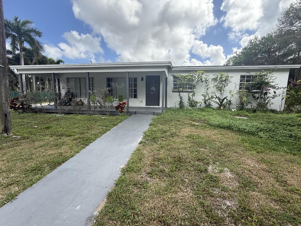 Photo of 5360 S 73rd Road, Greenacres, FL 33463 (MLS # B26004106)