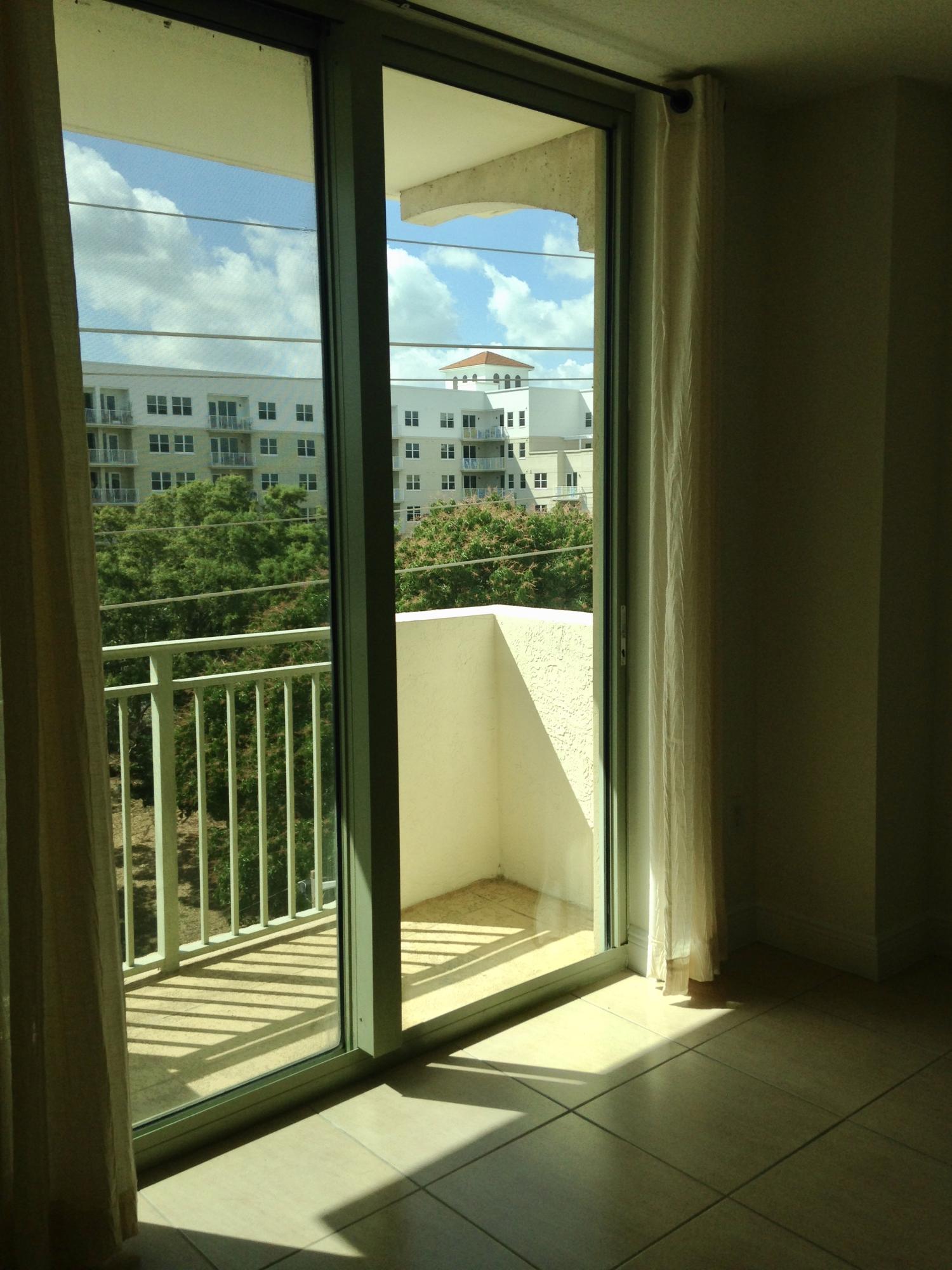 610 CLEMATIS CONDO - Residential Lease