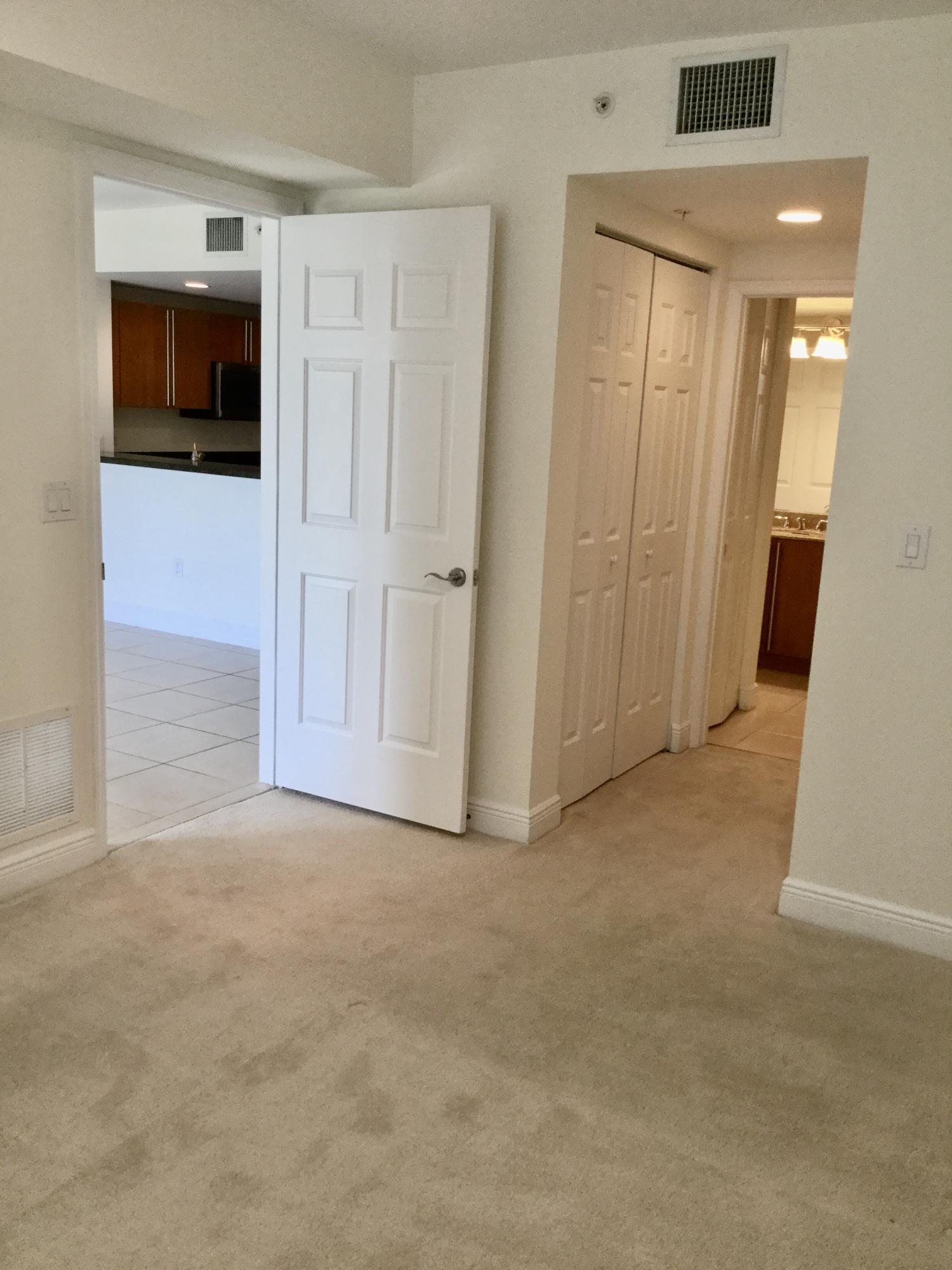 610 CLEMATIS CONDO - Residential Lease