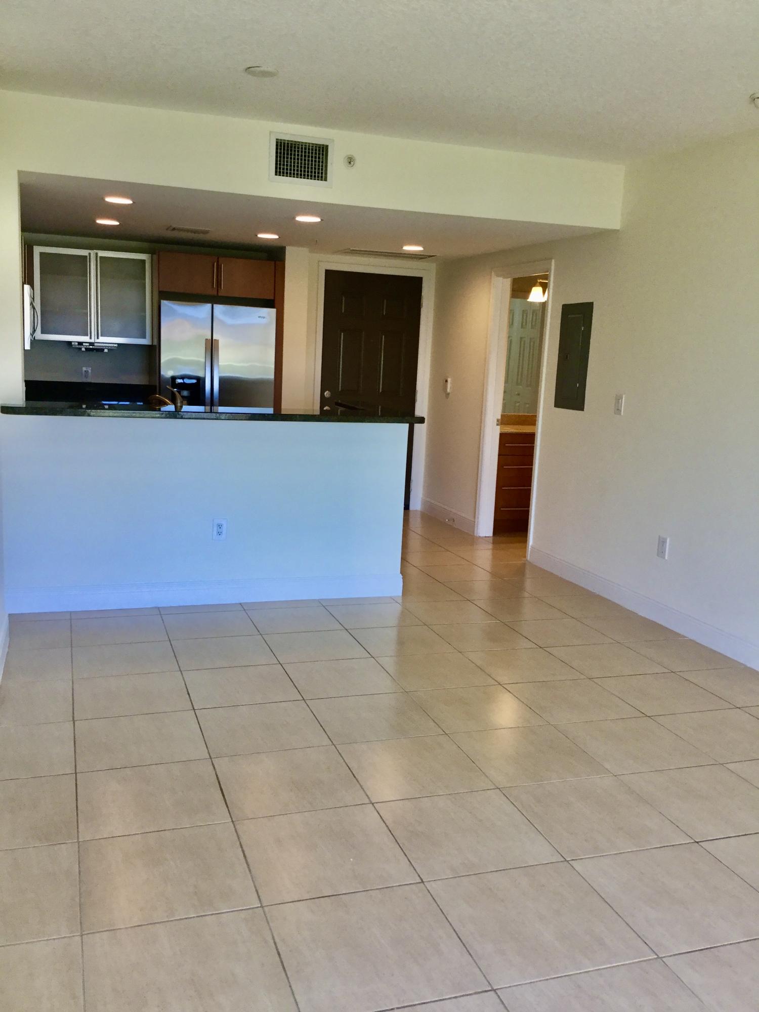 610 CLEMATIS CONDO - Residential Lease