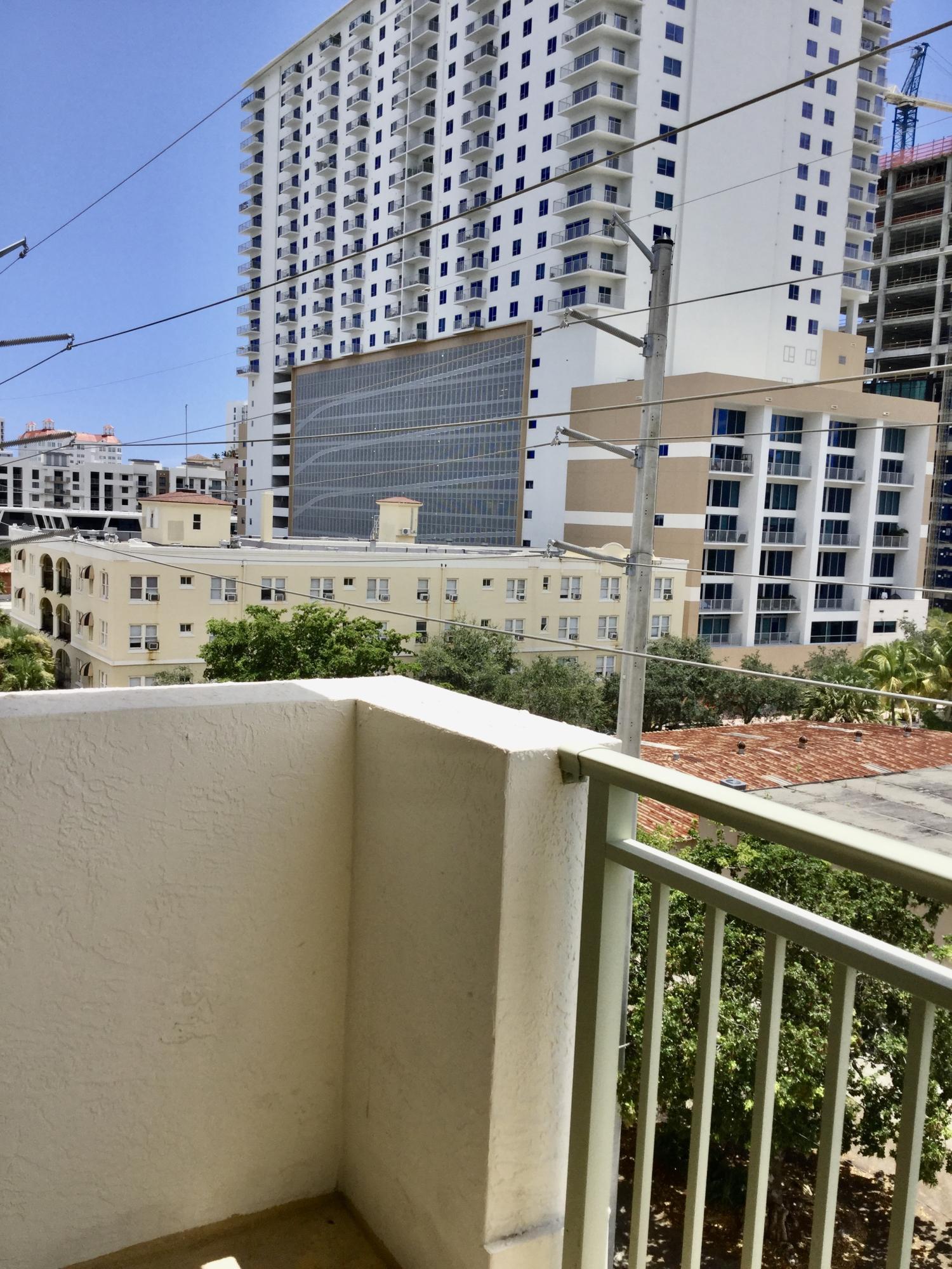 610 CLEMATIS CONDO - Residential Lease