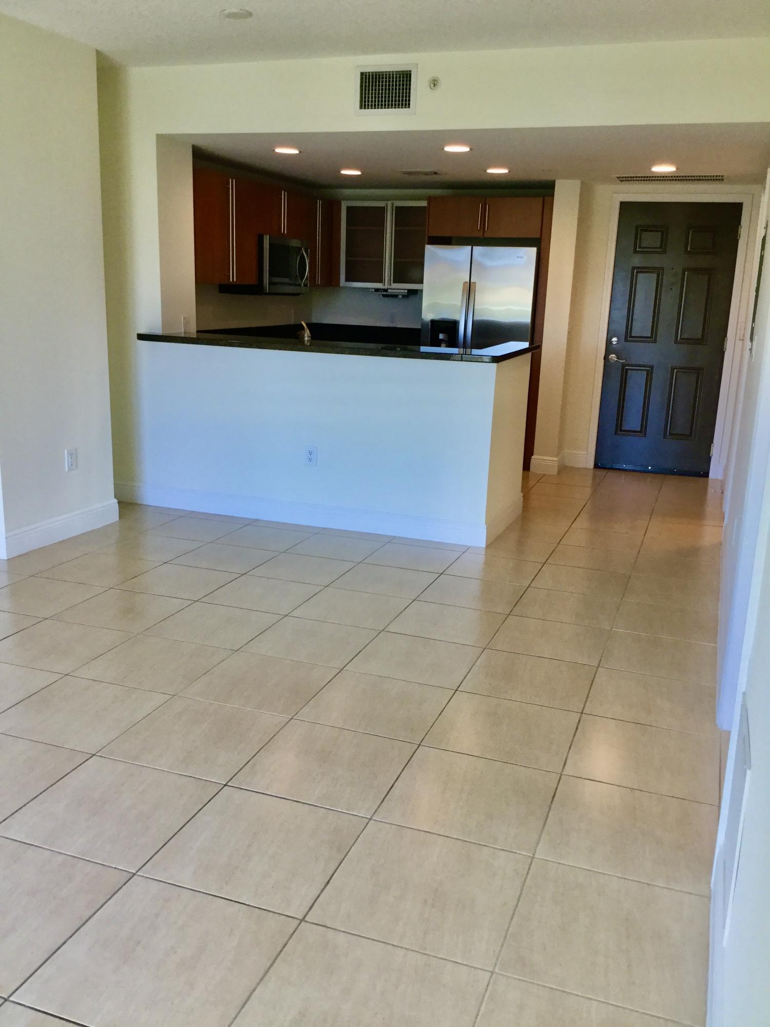 610 CLEMATIS CONDO - Residential Lease