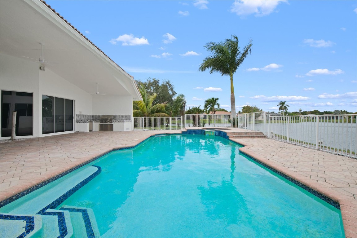 BROOKSIDE GROVE - Residential