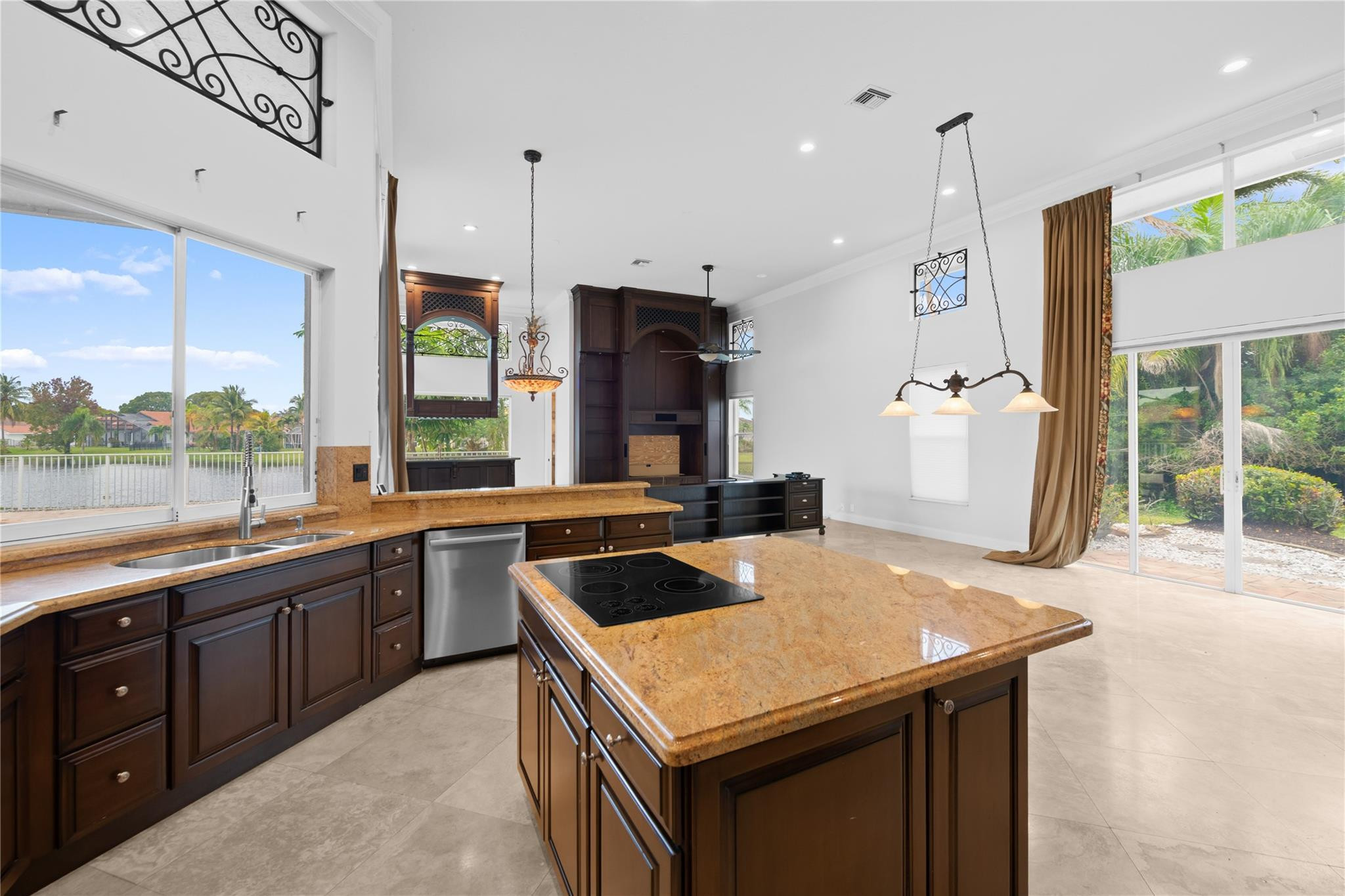 BROOKSIDE GROVE - Residential