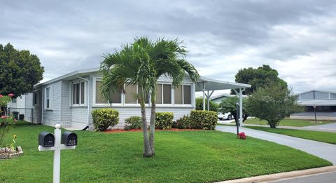 A home in Barefoot Bay