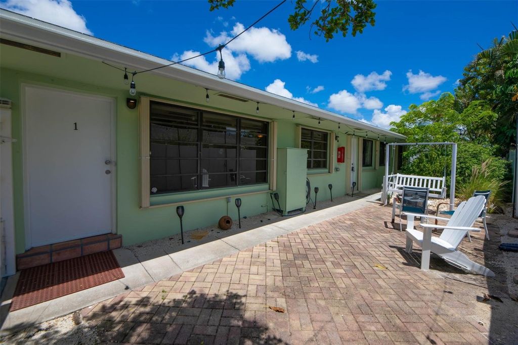 Photo of 805 NE 40th Street #1, Oakland Park, FL 33334 (MLS # F10511565)