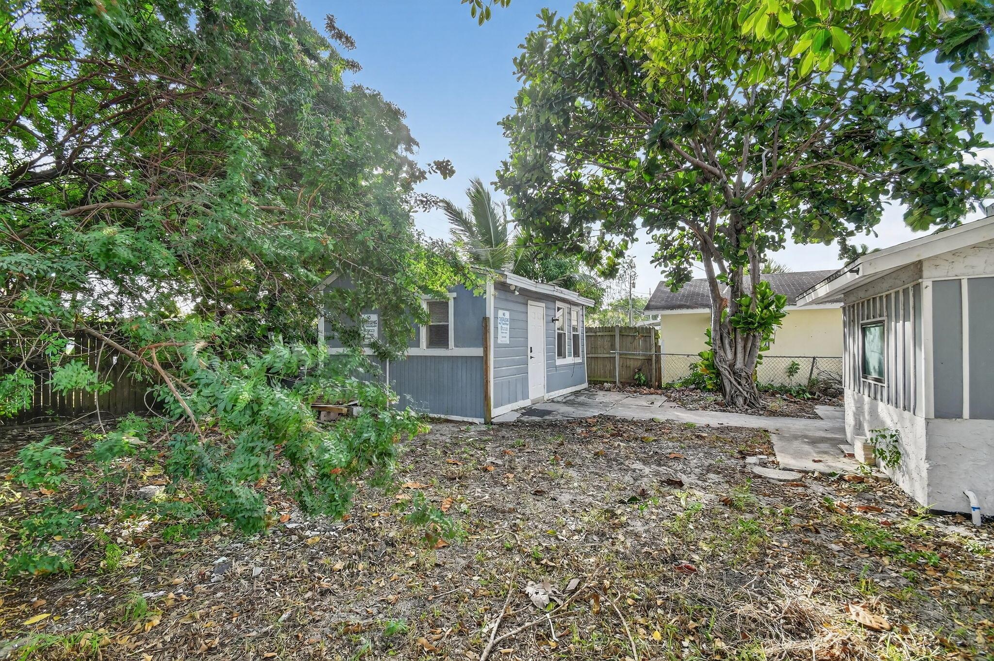 NORTH PALM BCH 4 - Residential