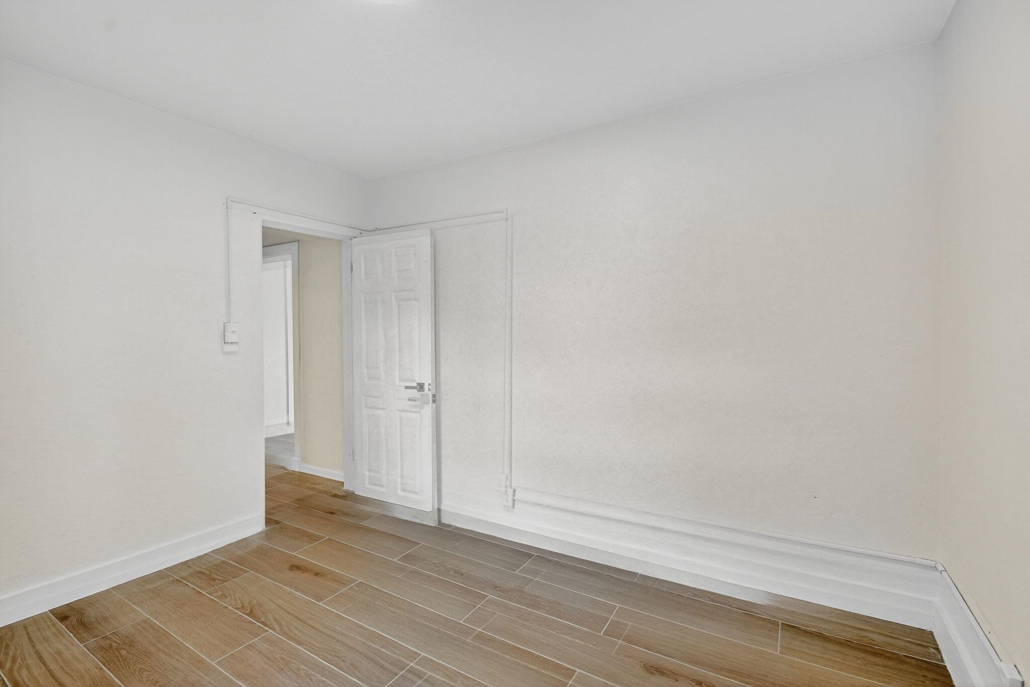 NORTH PALM BCH 4 - Residential