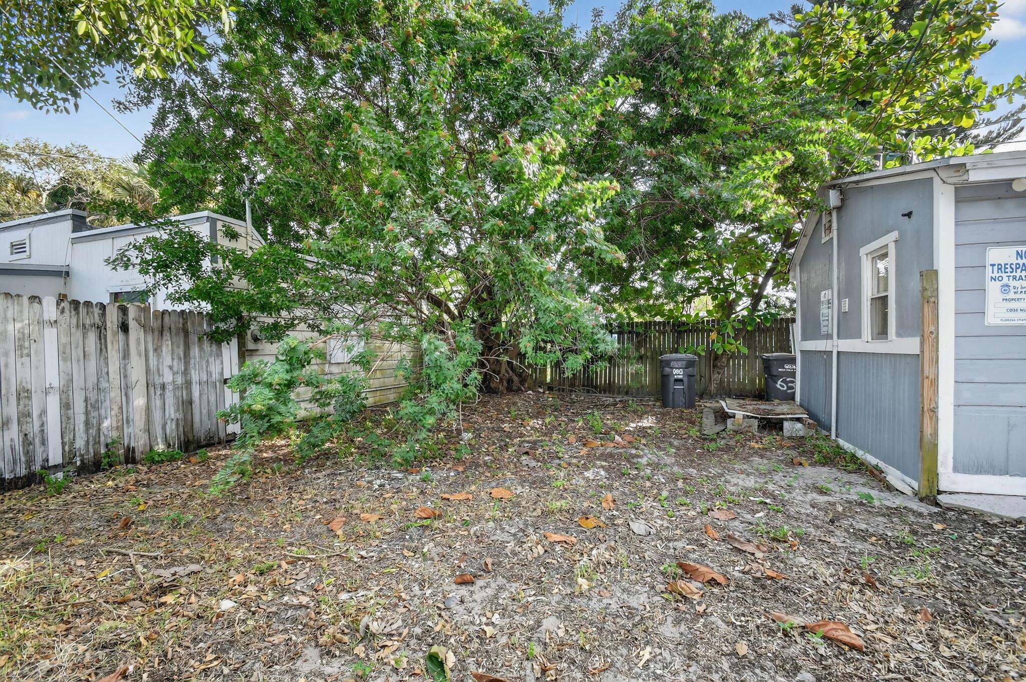 NORTH PALM BCH 4 - Residential