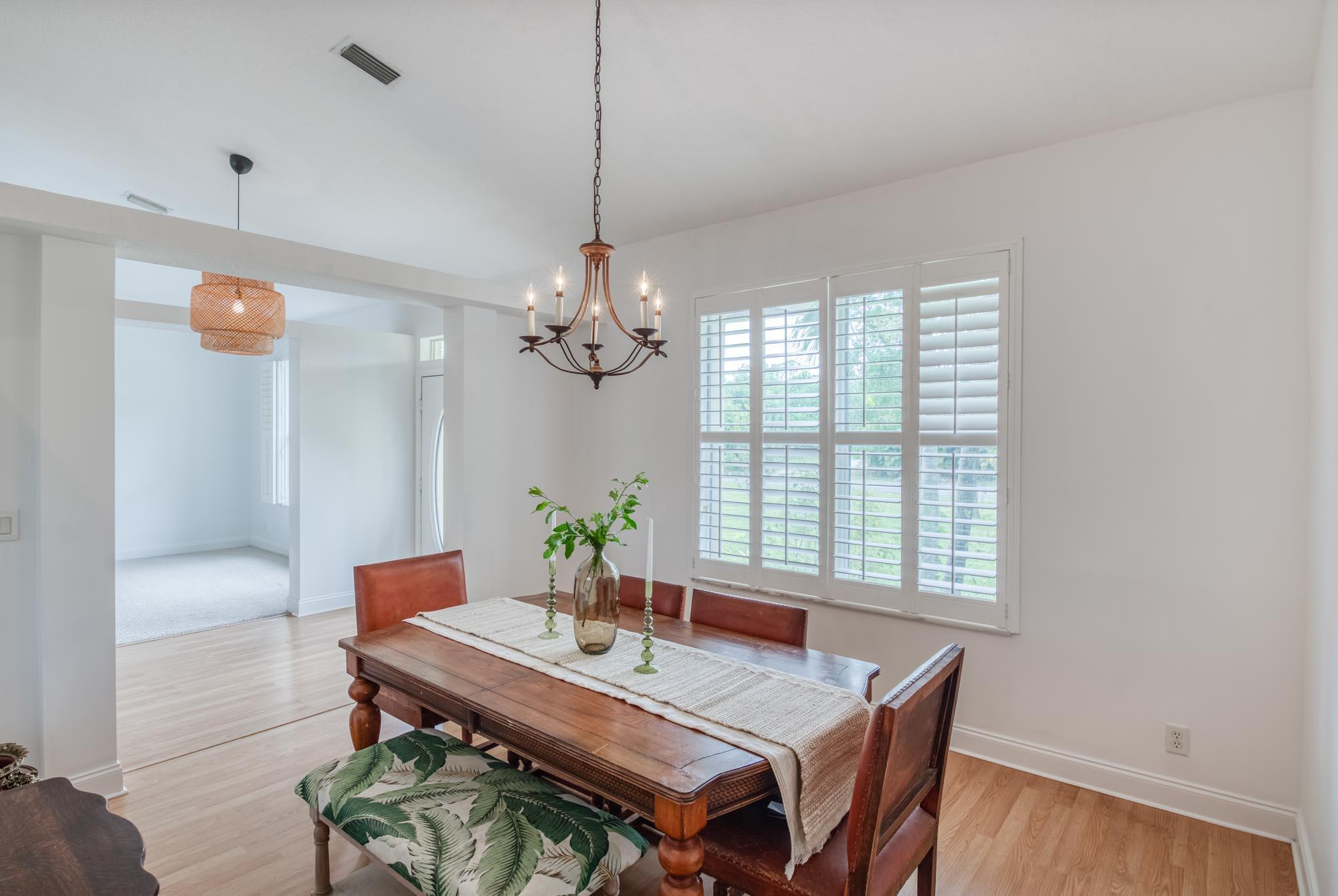 15213 N 93rd Street, The Acreage, FL, 33412/$640,000 3 15213 N 93rd Street