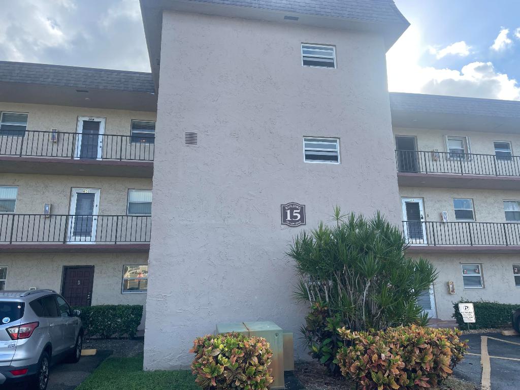 Lakeside Village - Residential