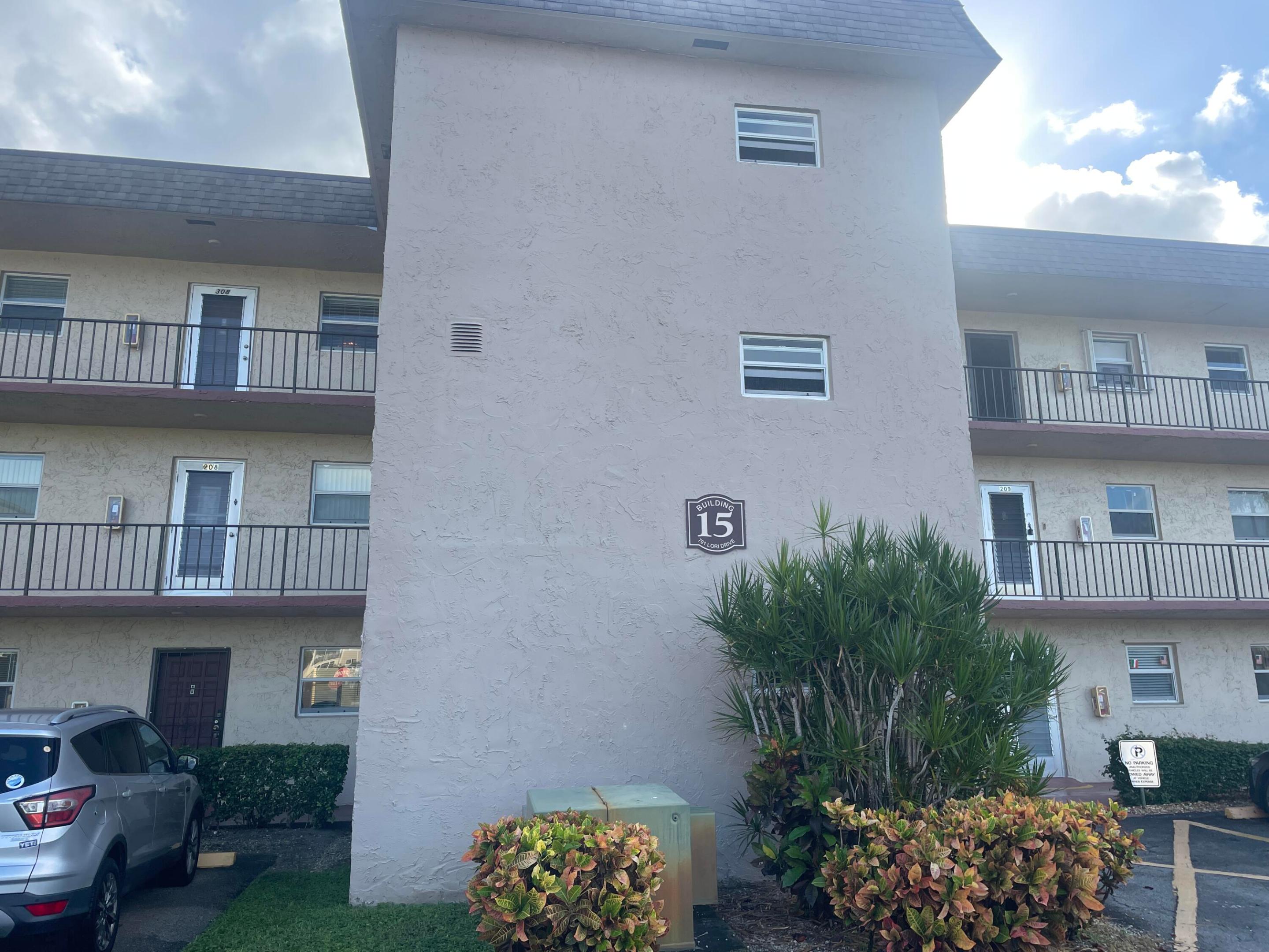 Lakeside Village - Residential