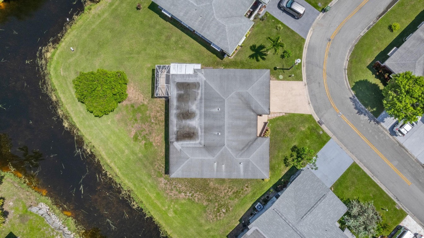 Paradise Gardens 67-37 B - Residential