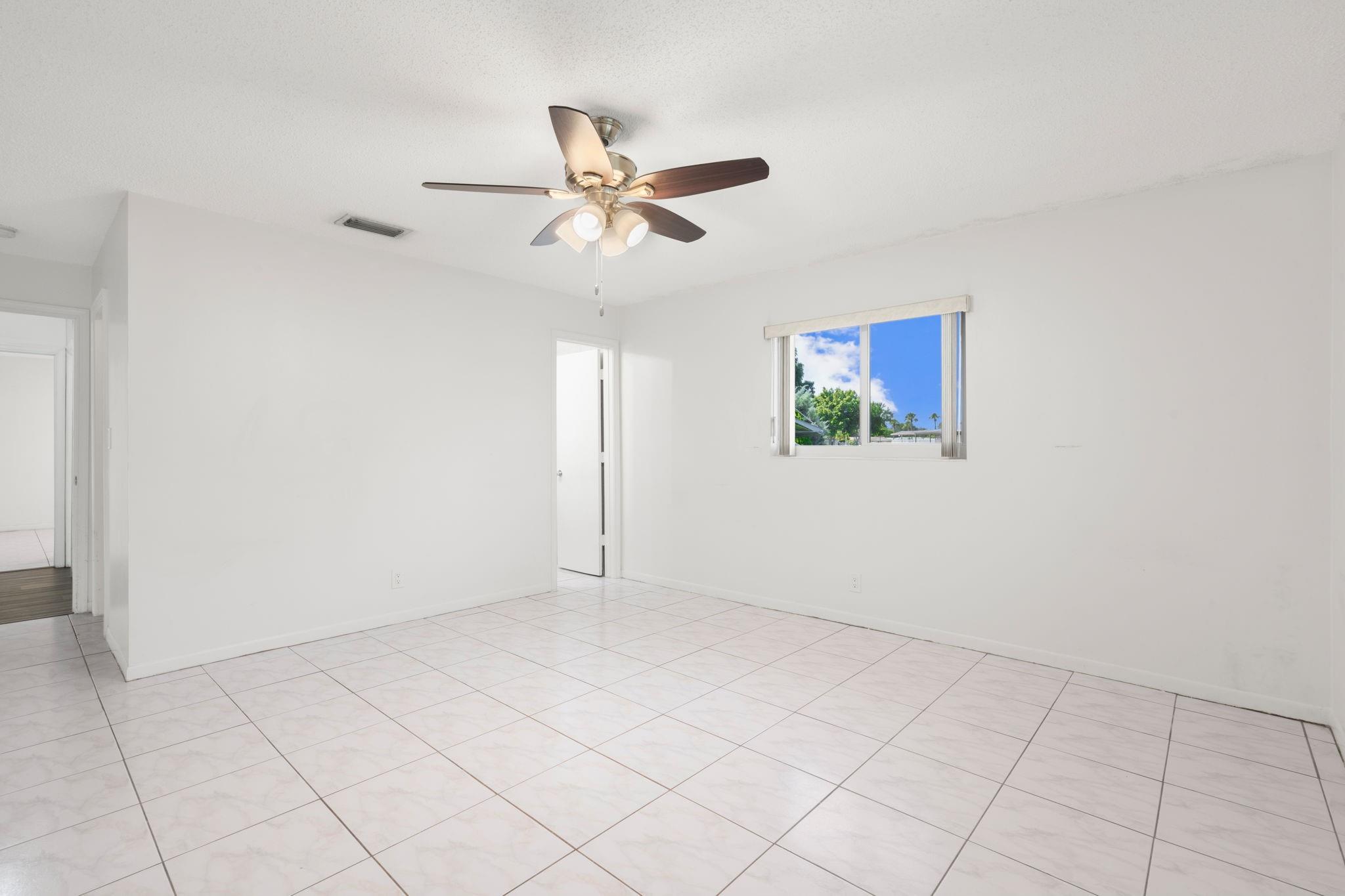 Paradise Gardens 67-37 B - Residential