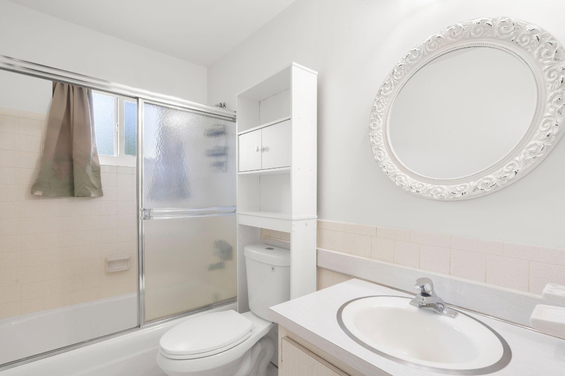 Paradise Gardens 67-37 B - Residential