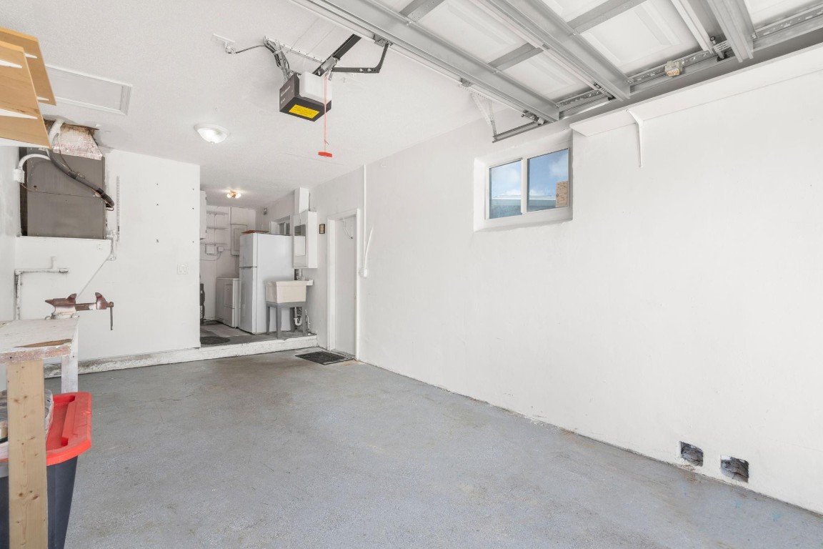 Paradise Gardens 67-37 B - Residential