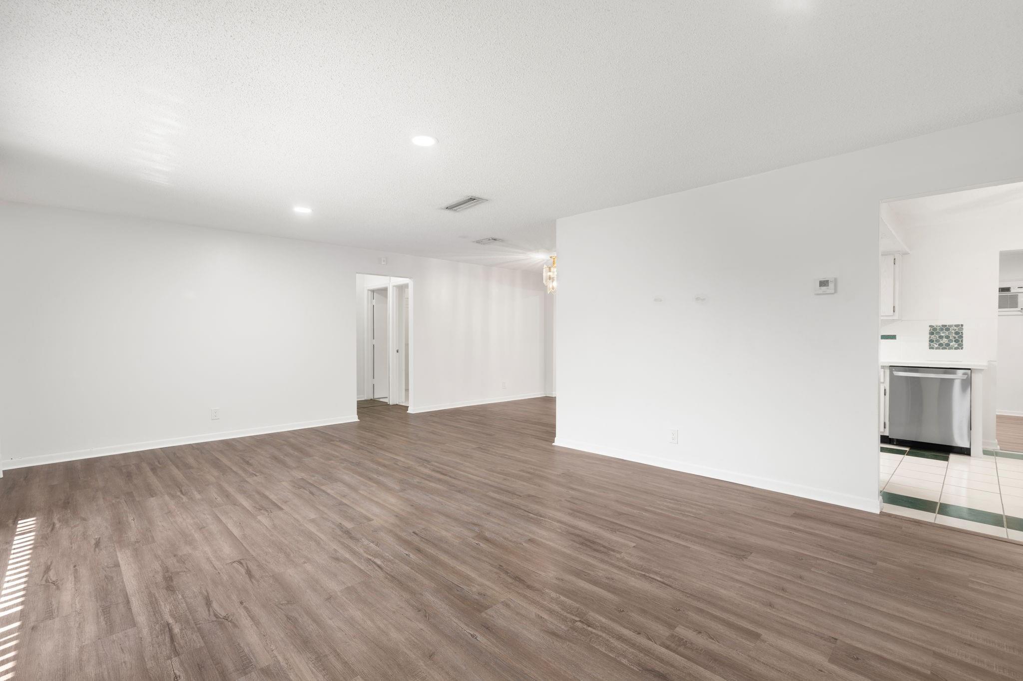 Paradise Gardens 67-37 B - Residential