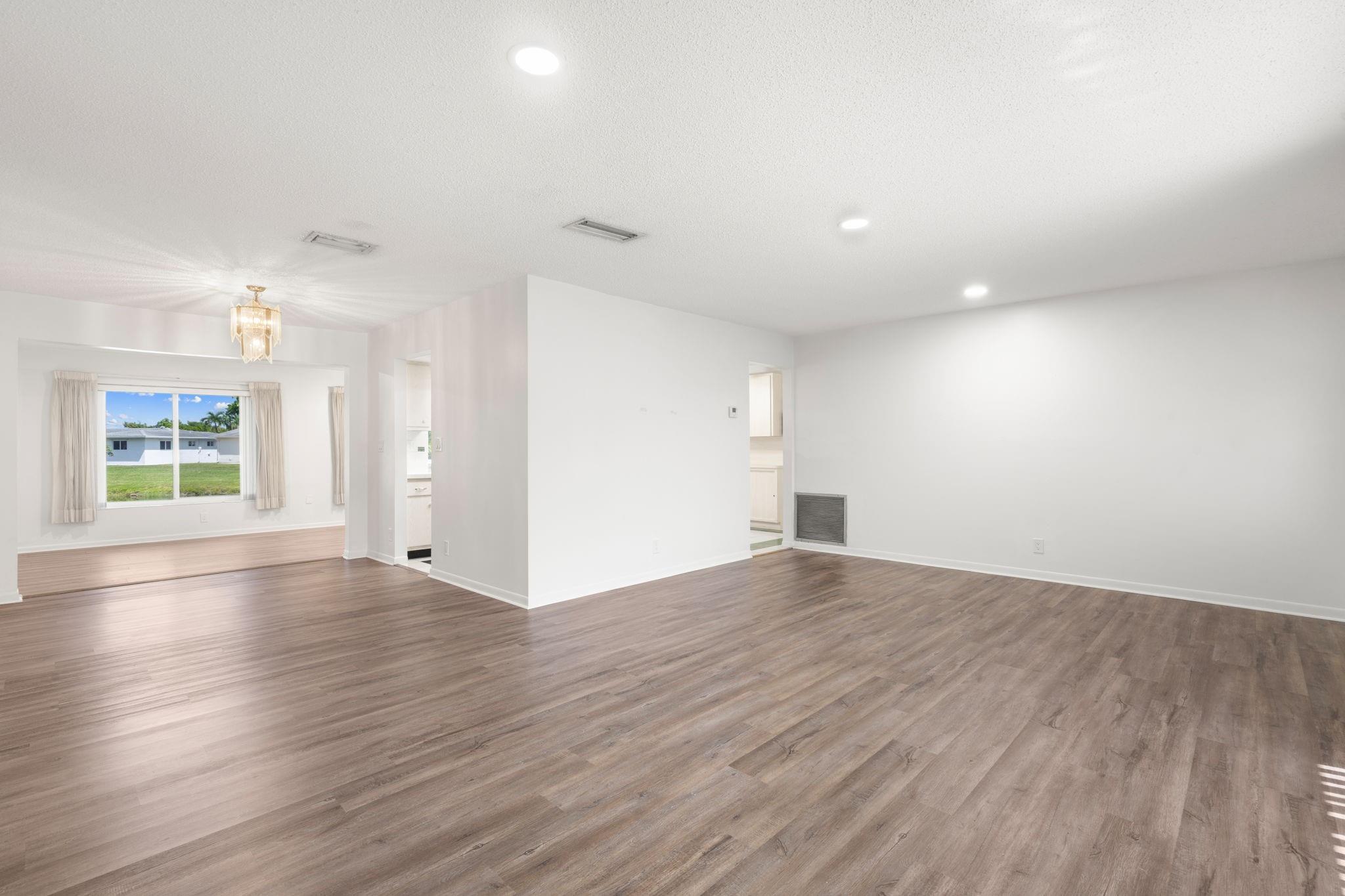 Paradise Gardens 67-37 B - Residential