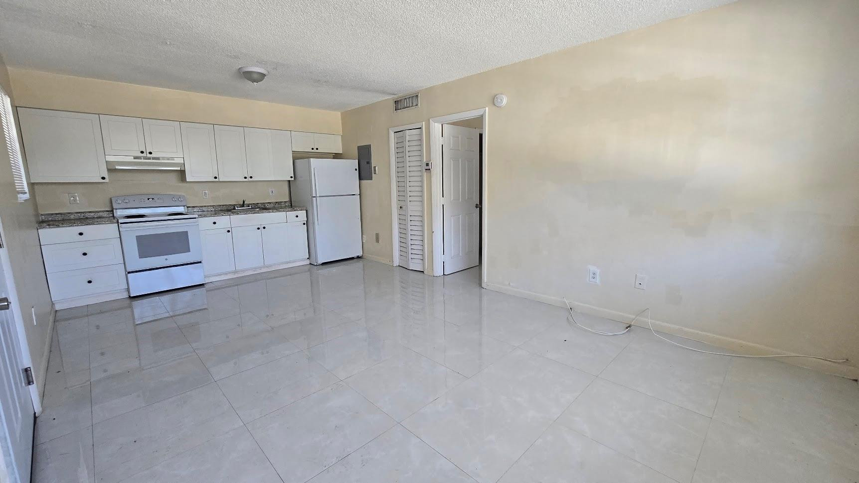 Biscayne Highlands - Residential Lease