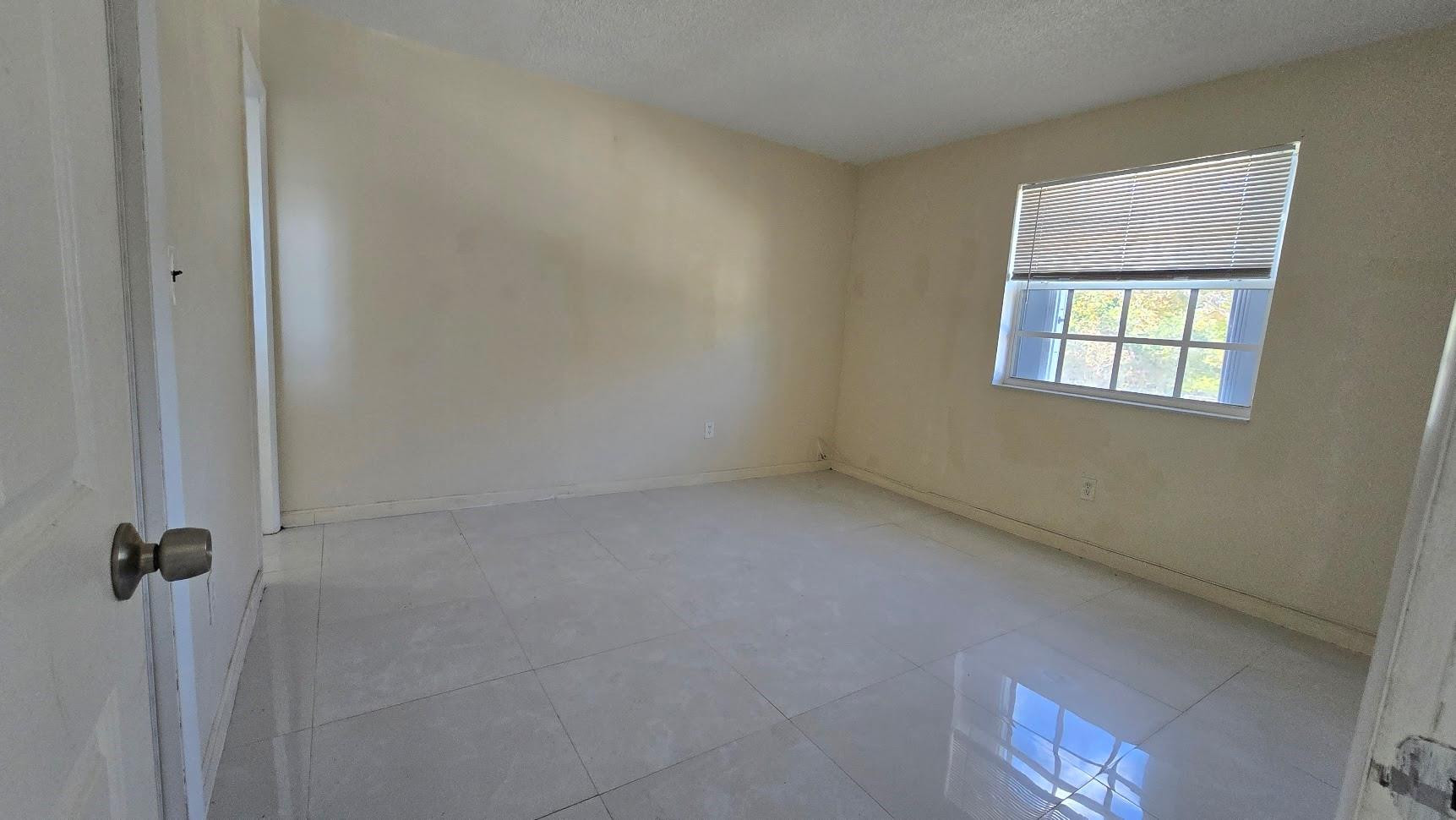 Biscayne Highlands - Residential Lease