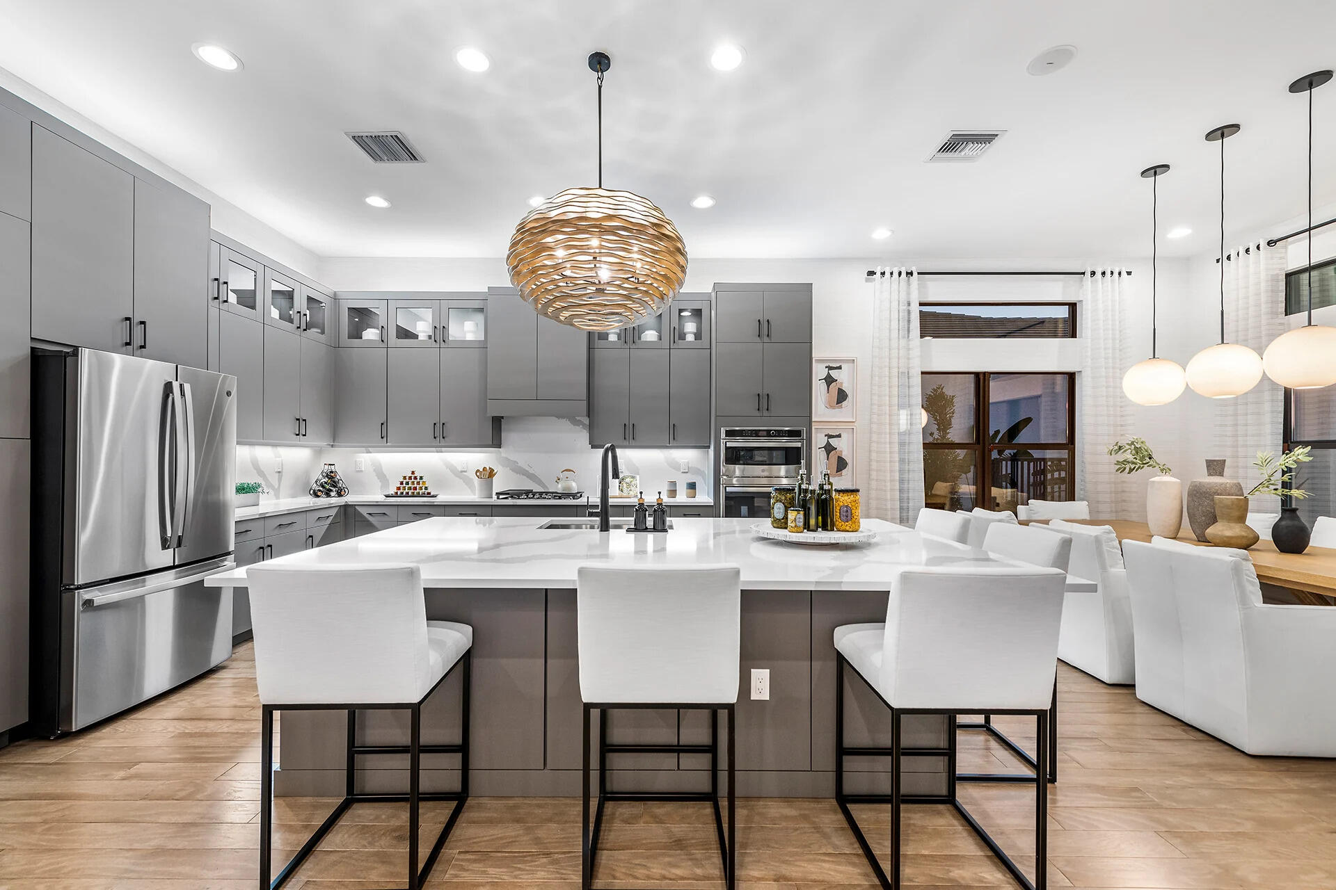 9052 Corsican Finch Court