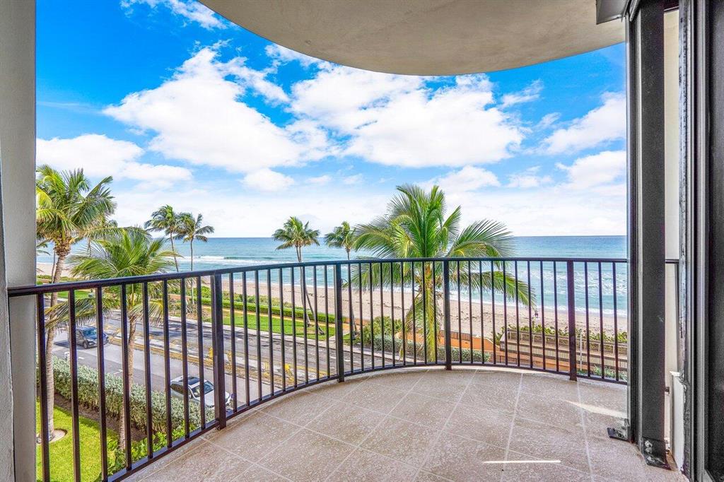 DUNSTER HOUSE CONDO - Residential