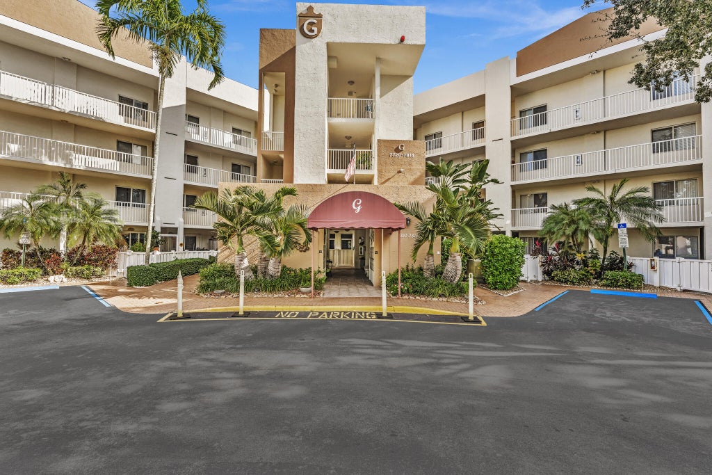 Photo of 7814 TRENT Drive #412, Tamarac, FL 33321 (MLS # B26089313)