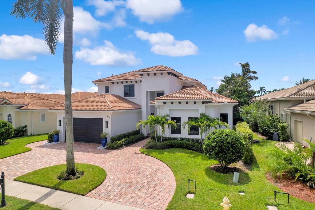 Photo of 518 Les Jardin Drive, Palm Beach Gardens, FL 33410 (MLS # R11022932)