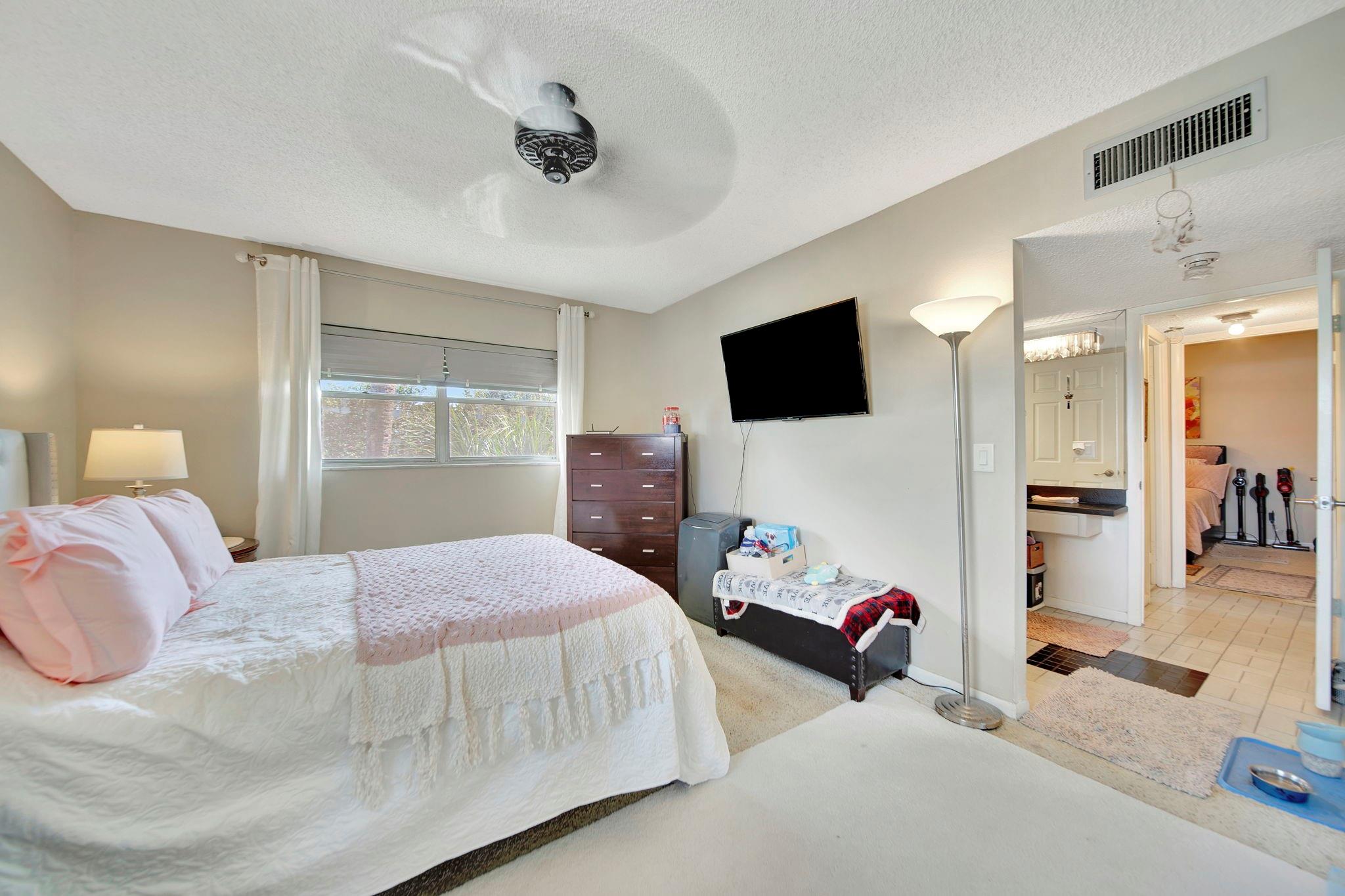 HOLIDAY SPRINGS - Residential