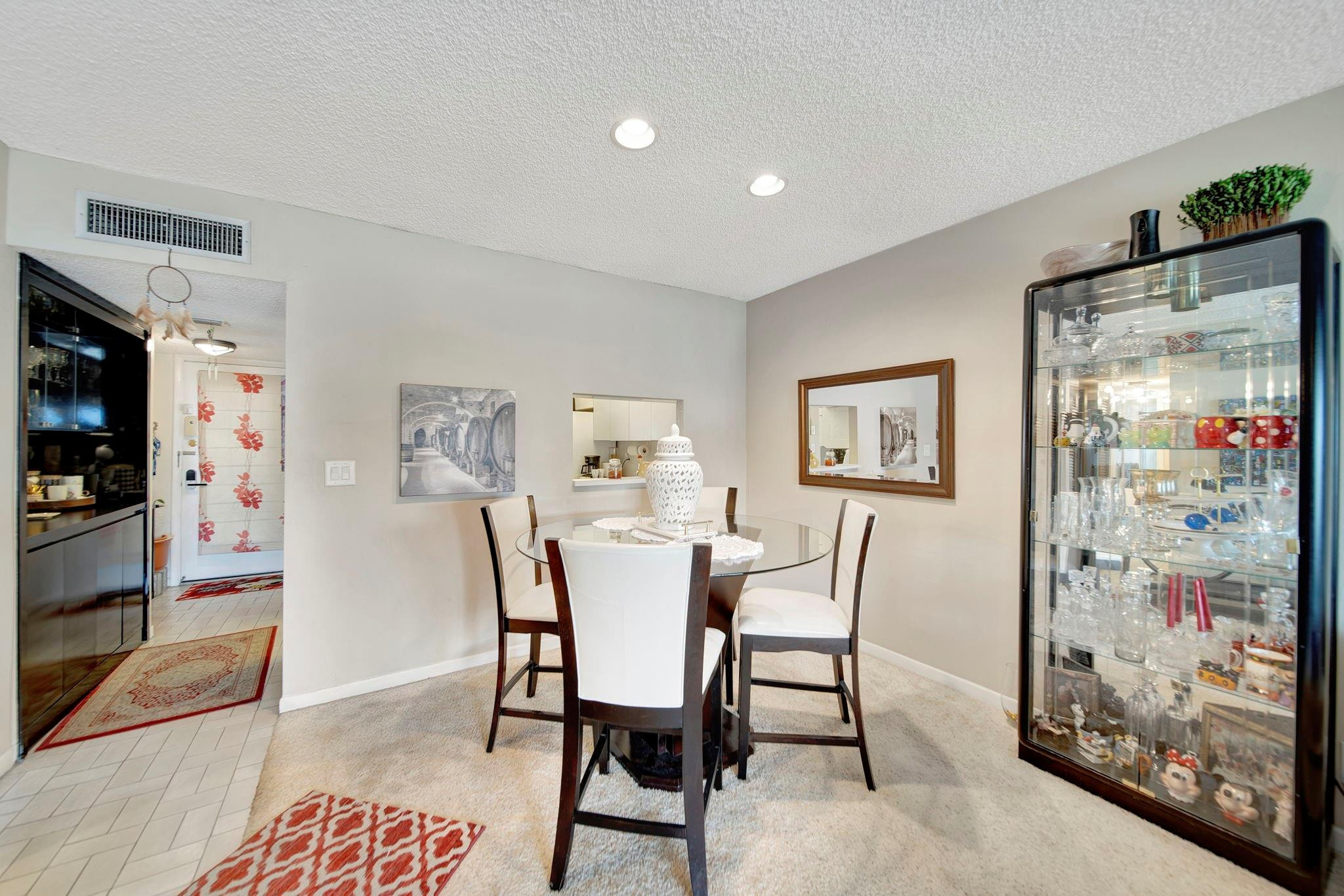 HOLIDAY SPRINGS - Residential